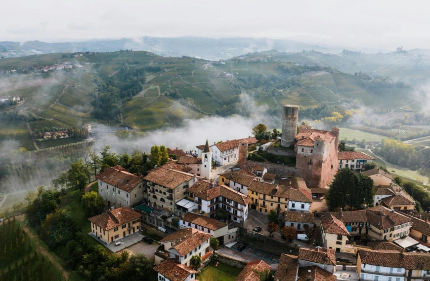 Winery Guides 7 The Most Scenic Natural Wineries to Visit: Vineyards with Breathtaking Views
